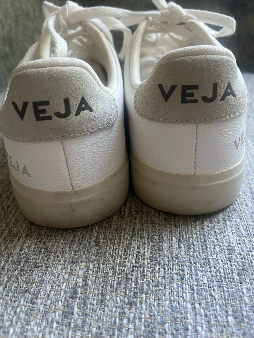 Veja Women's White Low-Top Leather Sneakers - Picture 7 of 11